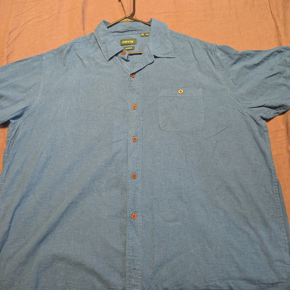 Orvis Men's Light Blue Casual Button Down Shirt
